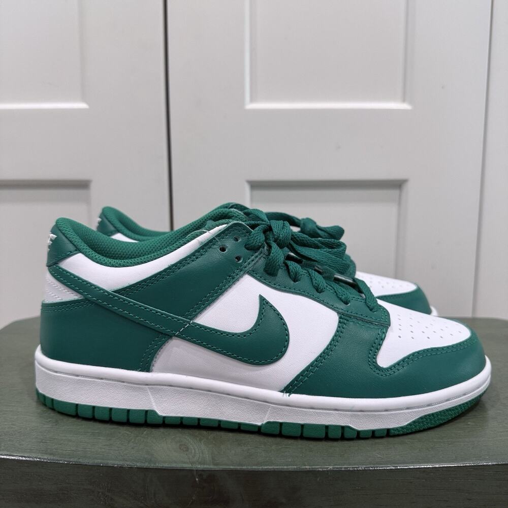 New Nike Dunk Low Big Kids White/Malachite Sneakers FB9109-114 - Picture 2 of 5